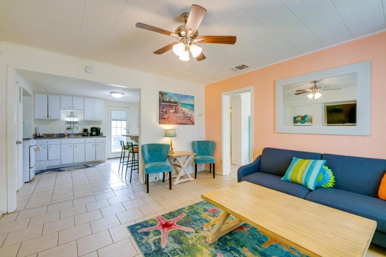 Beautiful Rockport Townhome - Walk To Aransas Bay! المظهر الخارجي الصورة