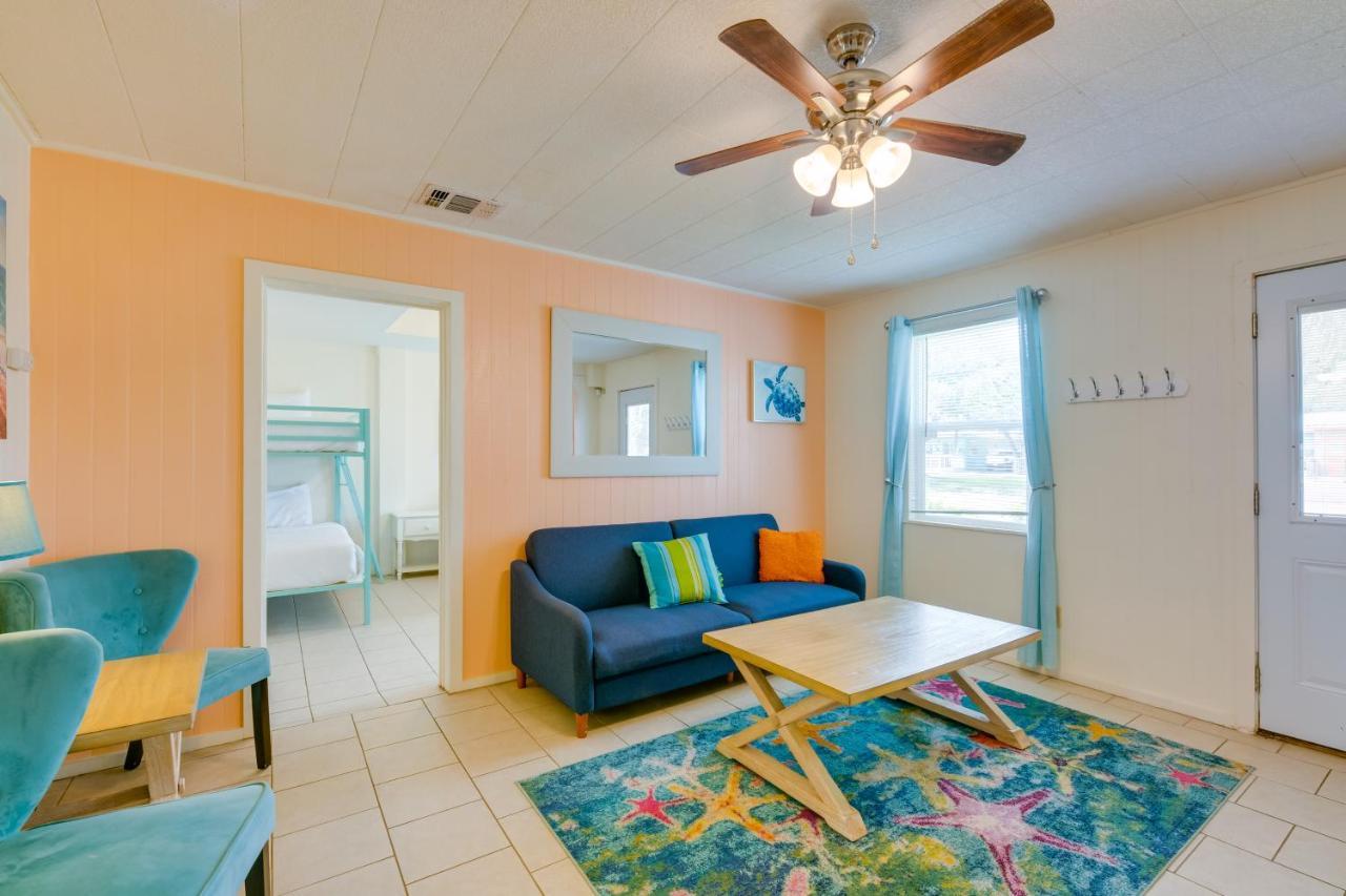 Beautiful Rockport Townhome - Walk To Aransas Bay! المظهر الخارجي الصورة