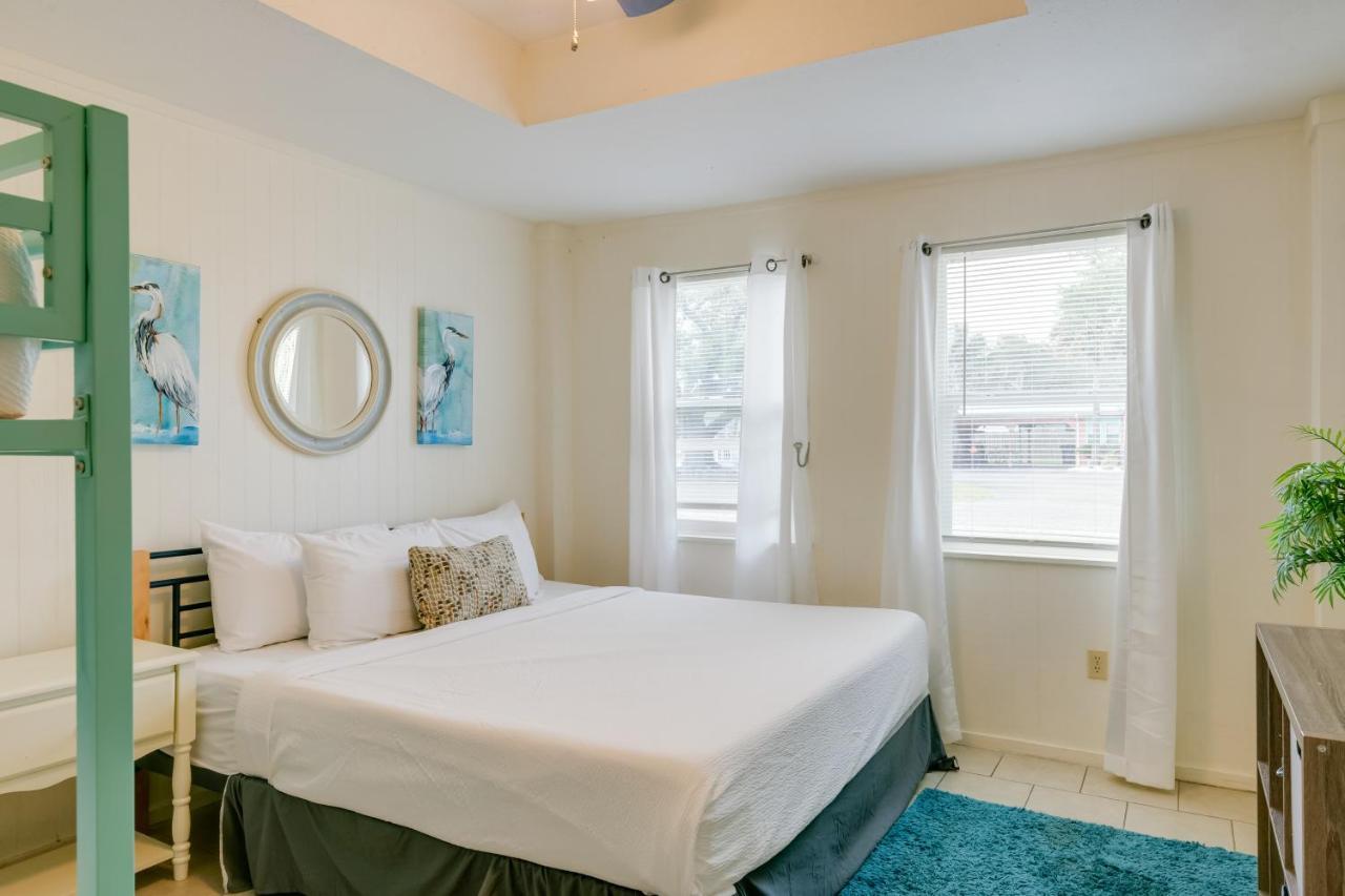 Beautiful Rockport Townhome - Walk To Aransas Bay! المظهر الخارجي الصورة