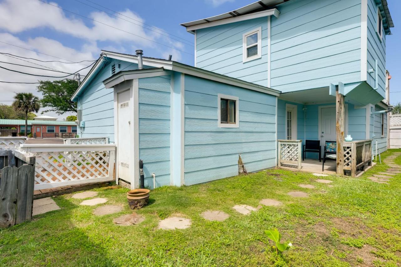 Beautiful Rockport Townhome - Walk To Aransas Bay! المظهر الخارجي الصورة